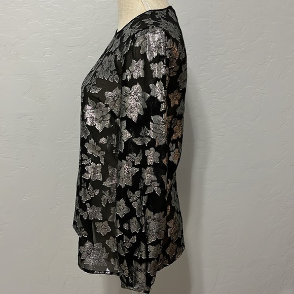 Club Monaco Metallic Pattern Silk Blend Semi Sheer Blouse In Floral Print - XXS - Picture 5 of 16